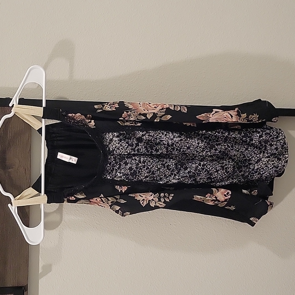 Xhilaration black floral blouse